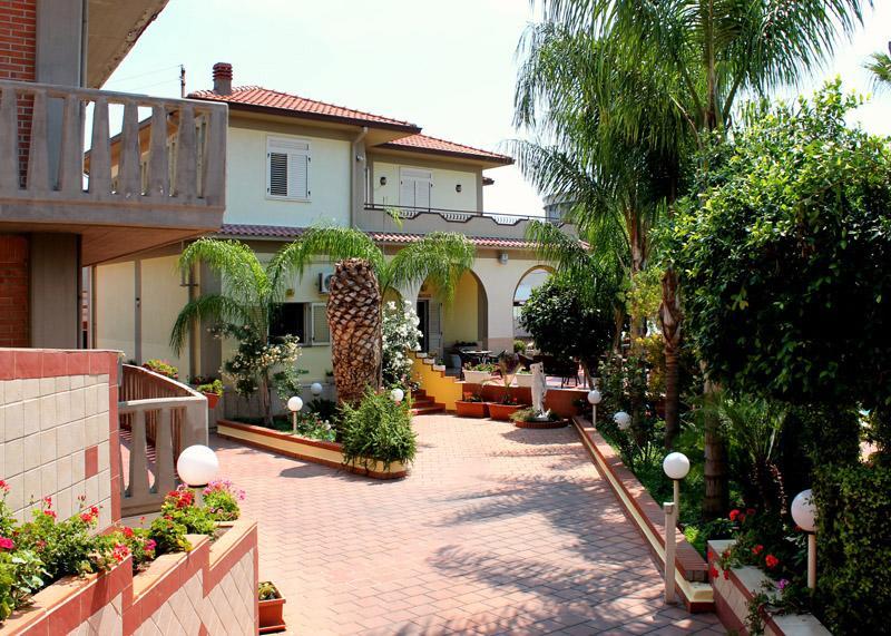 מיסטרביאנקו Hotel La Villa מראה חיצוני תמונה