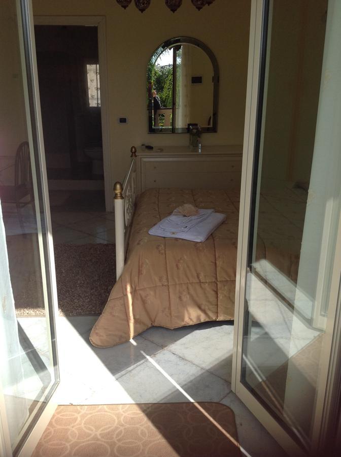 מיסטרביאנקו Hotel La Villa מראה חיצוני תמונה
